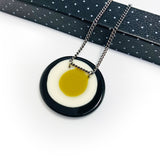 Abstract Short Necklace / in Olive green, Black & White